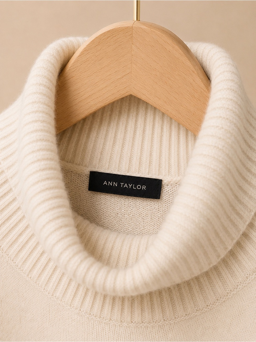 Ann Taylor Cream Turtleneck Sweater - Soft Relaxed Knit-like new no tags ✨✨✨ - Picture 2 of 4